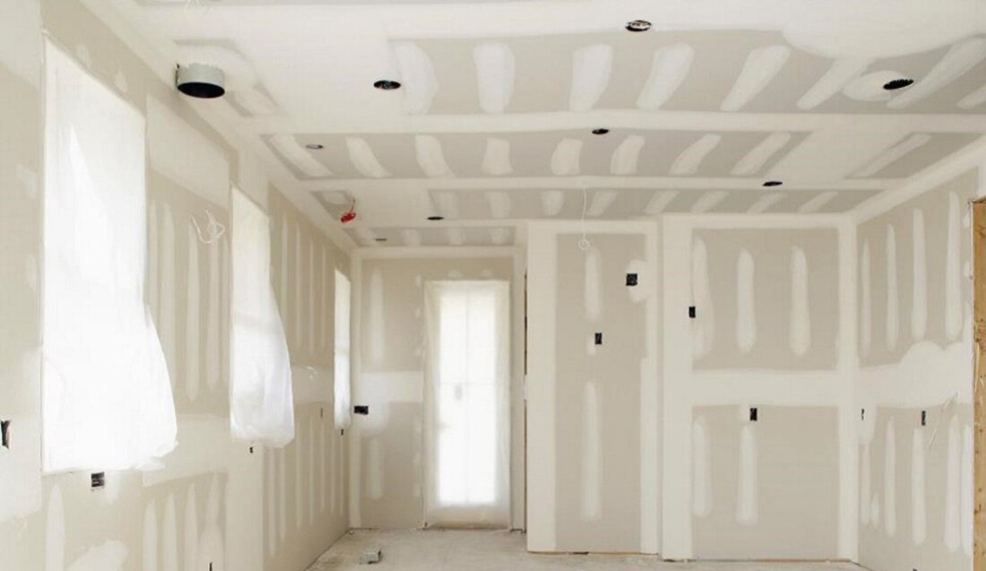 Removing popcorn ceiling and refinishing drywall on ceiling
